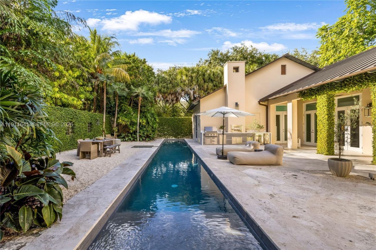 7370 Vistalmar St, Coral Gables, FL 33143 Photo