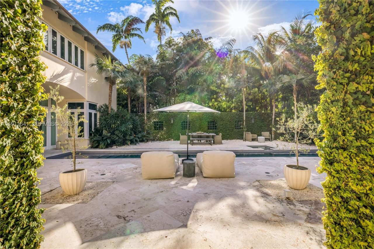 7370 Vistalmar St, Coral Gables, FL 33143 Photo