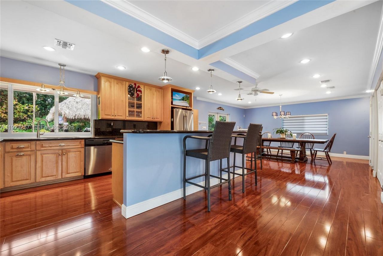 8700 SW 159th St, Palmetto Bay, FL 33157 Photo