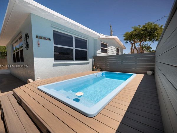 212 Buttonwood Ln, Key Largo, FL 33070