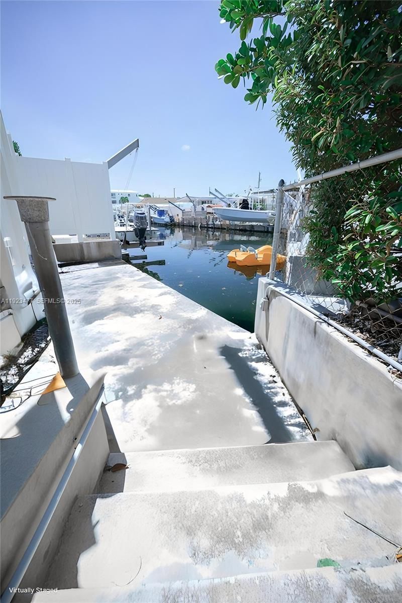 212 Buttonwood Ln, Key Largo, FL 33070 Photo