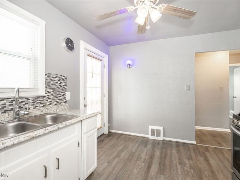 12701 York Boulevard, Cleveland, OH 44125 Photo 6