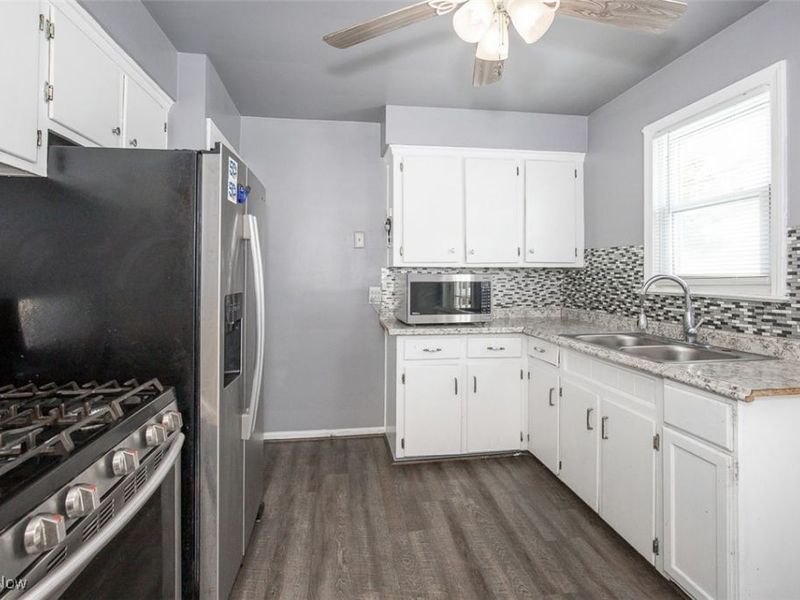 12701 York Boulevard, Cleveland, OH 44125 Photo 8