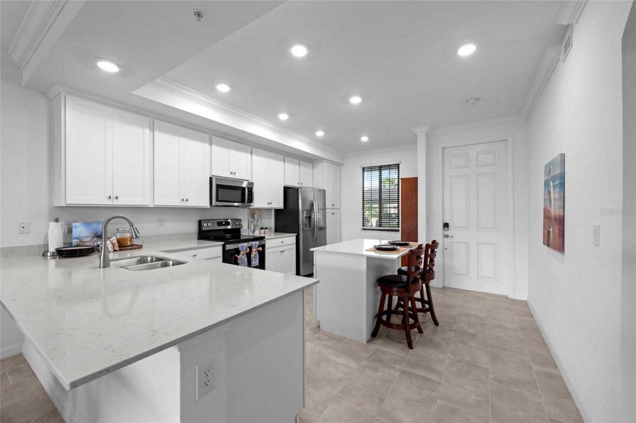 18114 Gawthrop Drive, Unit 105, Bradenton, FL 34211 Photo