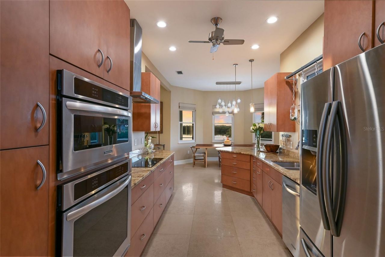 6511 Bayshore Road, Palmetto, FL 34221 Photo