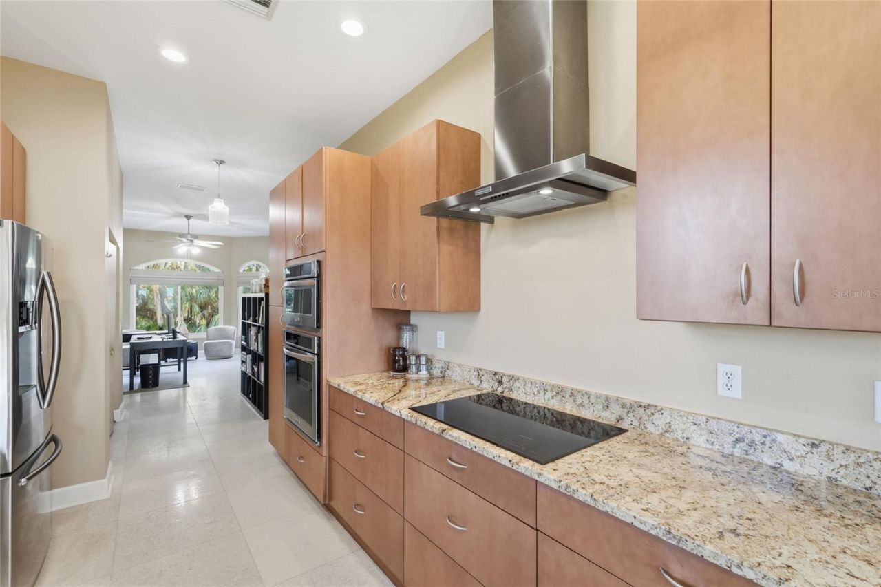 6511 Bayshore Road, Palmetto, FL 34221 Photo