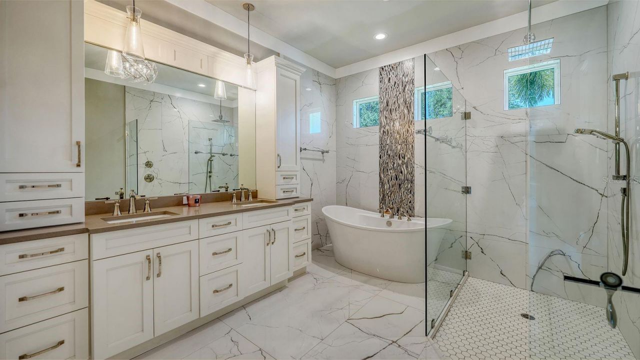 1905 Goldenrod Street, Sarasota, FL 34239 Photo