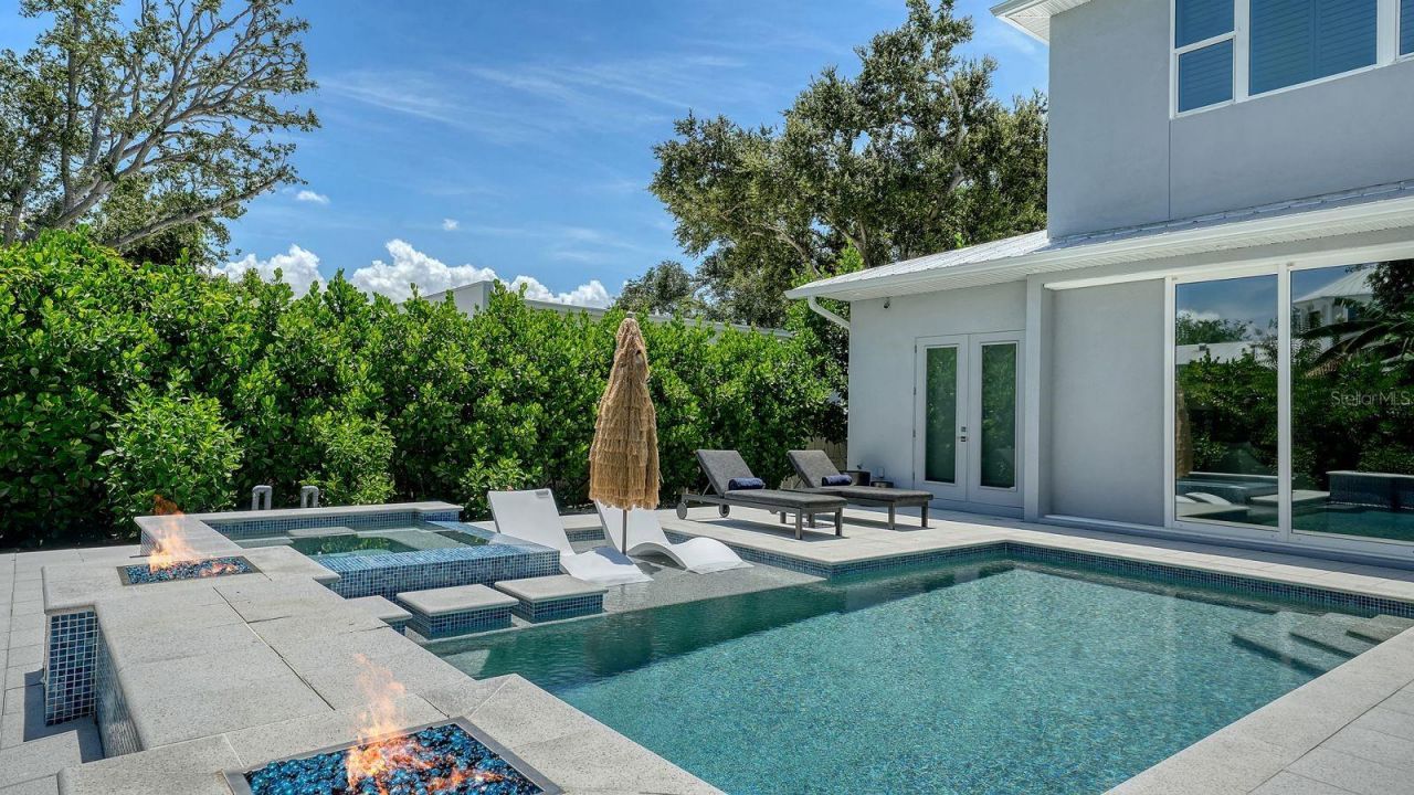 1905 Goldenrod Street, Sarasota, FL 34239 Photo