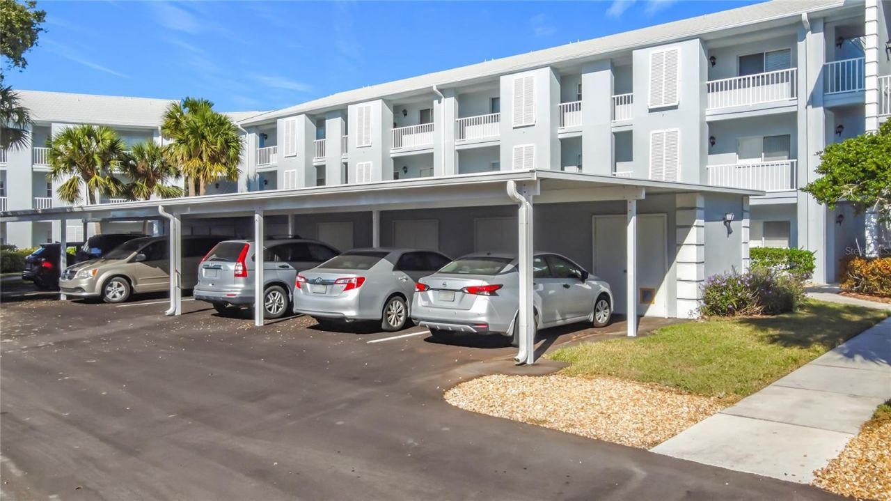 404 Cerromar Circle N, Unit 115, Venice, FL 34293 Photo