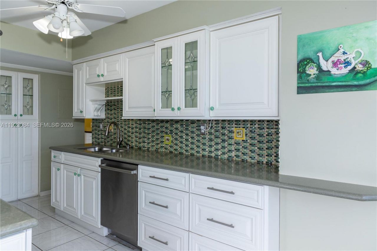 3500 Mystic Pointe Dr, Unit 3506, Aventura, FL 33180 Photo