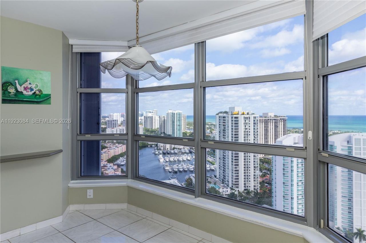 3500 Mystic Pointe Dr, Unit 3506, Aventura, FL 33180 Photo