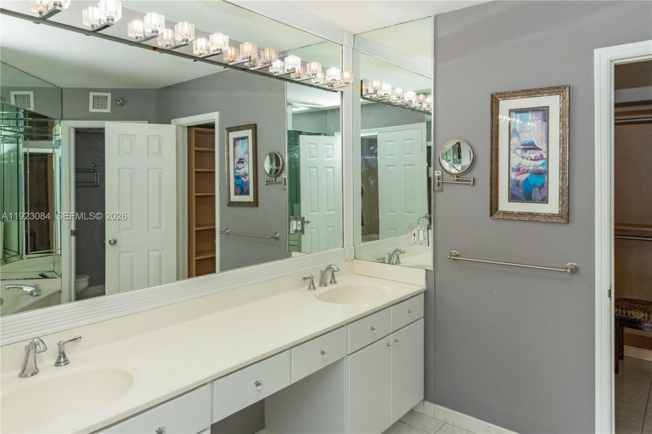 3500 Mystic Pointe Dr, Unit 3506, Aventura, FL 33180 Photo