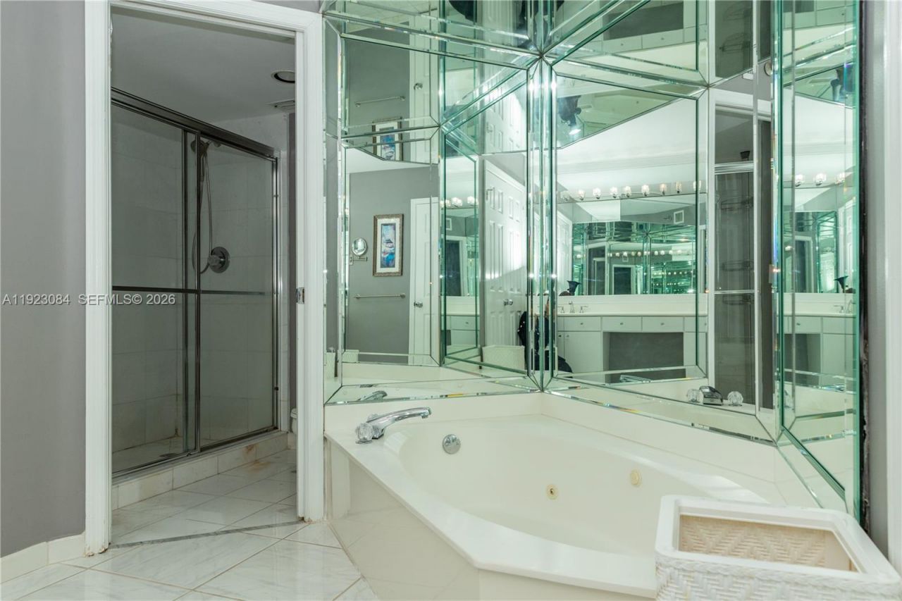 3500 Mystic Pointe Dr, Unit 3506, Aventura, FL 33180 Photo