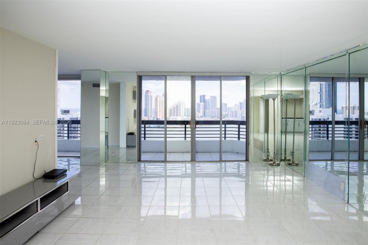 3500 Mystic Pointe Dr, Unit 3506, Aventura, FL 33180 Photo