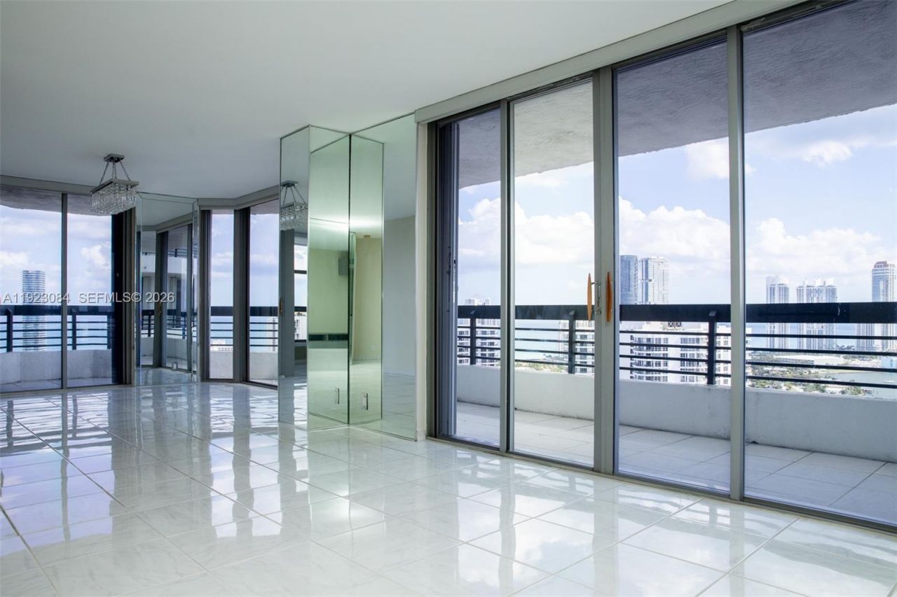 3500 Mystic Pointe Dr, Unit 3506, Aventura, FL 33180 Photo