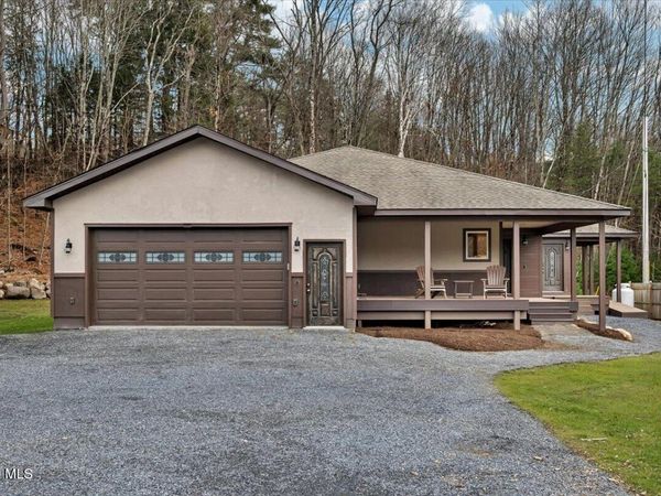 1422 Lake Avenue, Lake Luzerne, NY 12846