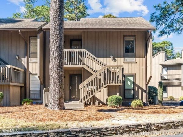 10 Pine Tree Road, Unit 211, Southern Pines, NC 28387
