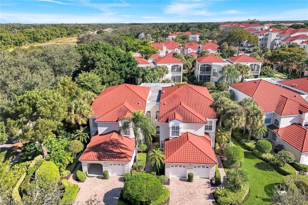 1560 Clermont Dr, Unit D-201, Naples, FL 34109 Photo