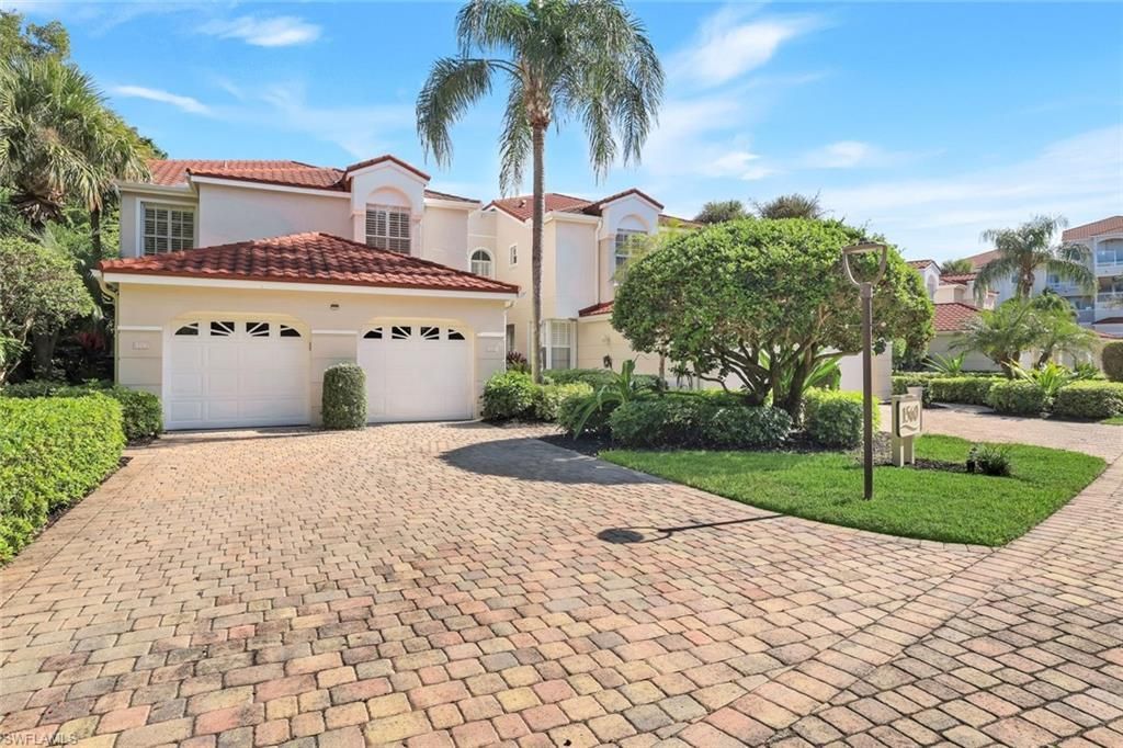 1560 Clermont Dr, Unit D-201, Naples, FL 34109 Photo