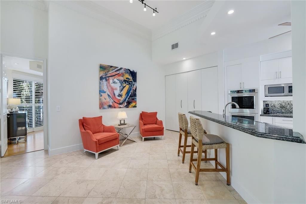 1560 Clermont Dr, Unit D-201, Naples, FL 34109 Photo