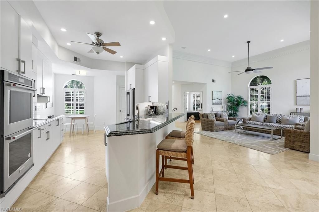 1560 Clermont Dr, Unit D-201, Naples, FL 34109 Photo