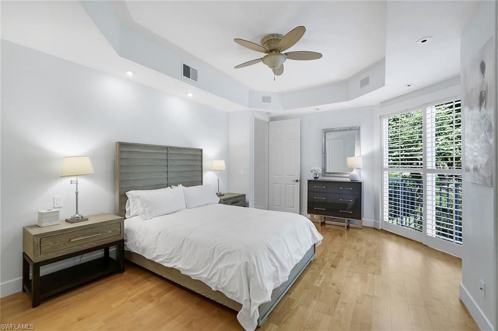 1560 Clermont Dr, Unit D-201, Naples, FL 34109 Photo