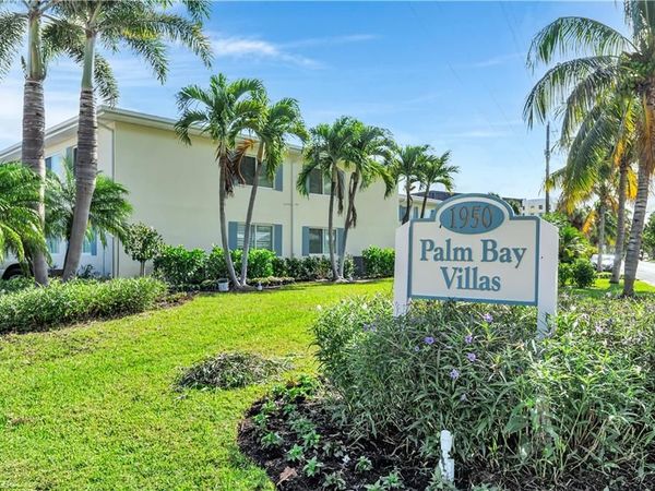 1950 Gulf Shore BLVD N, Unit 201, NAPLES, FL 34102