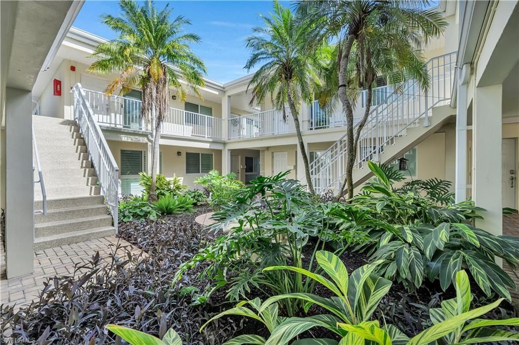 1950 Gulf Shore Blvd N, Unit 201, Naples, FL 34102 Photo