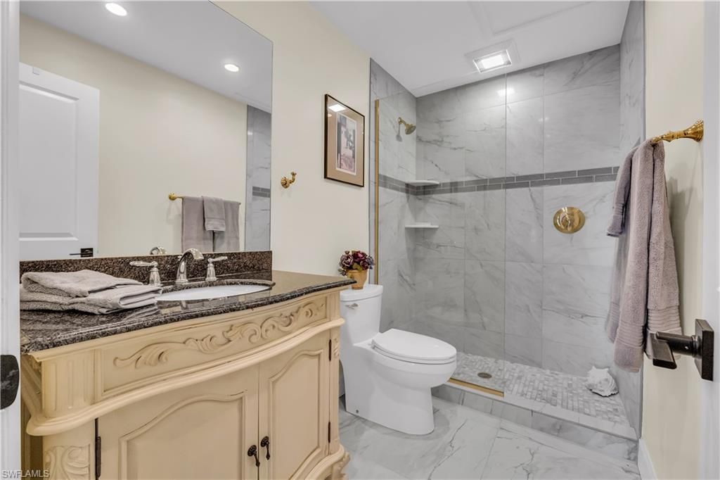 1950 Gulf Shore Blvd N, Unit 201, Naples, FL 34102 Photo