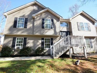 5614 Hawthorn Drive, Gillsville, GA 30543