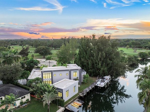 1009 NE 104th St, Miami Shores, FL 33138