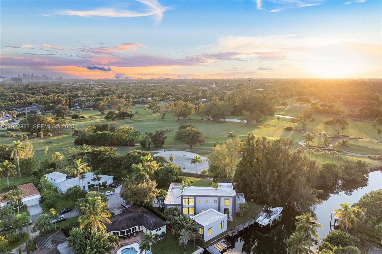 1009 NE 104th St, Miami Shores, FL 33138 Photo