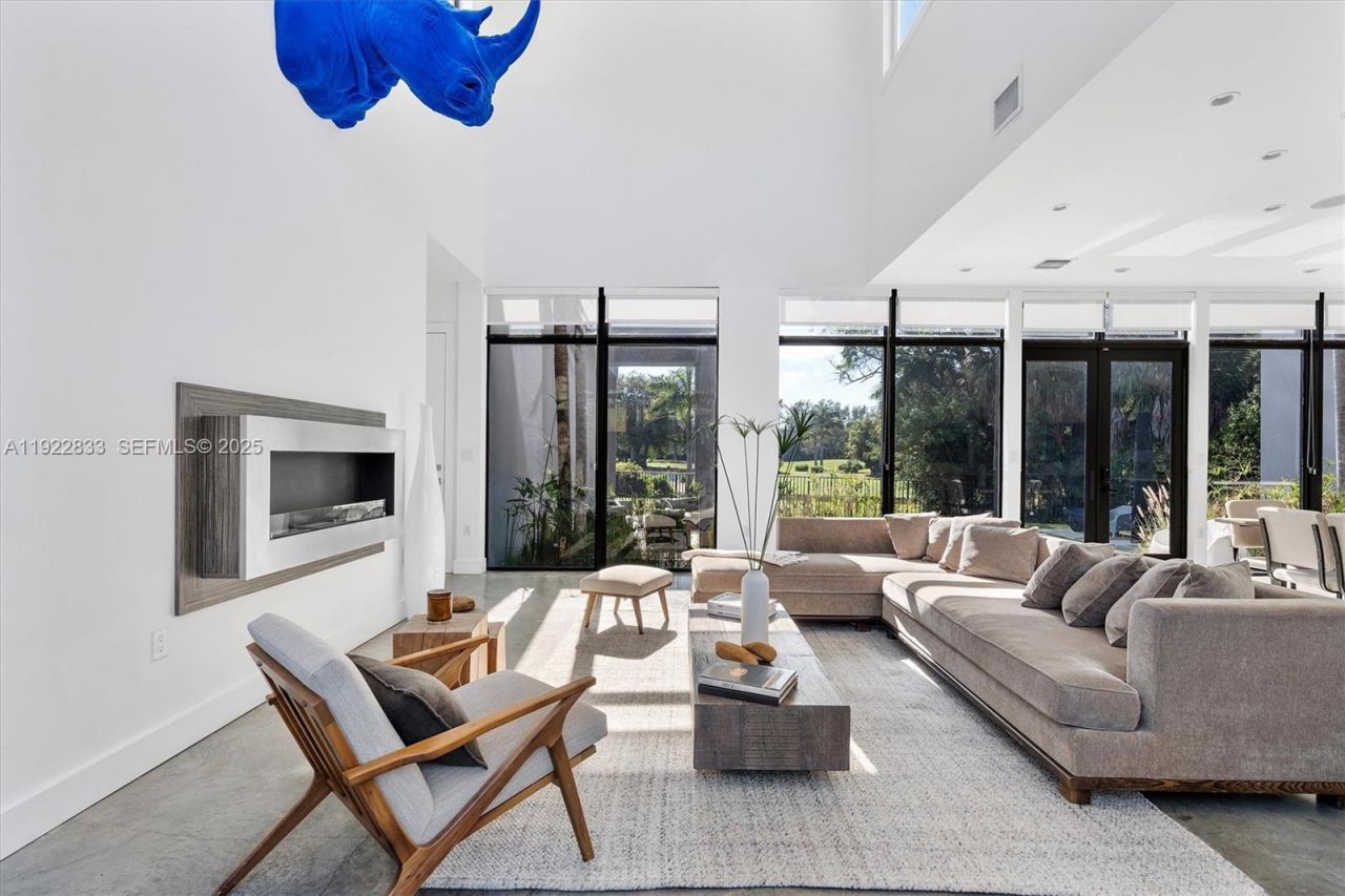 1009 NE 104th St, Miami Shores, FL 33138 Photo