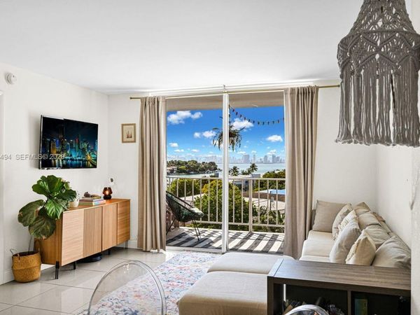 6900 Bay Dr, Unit 6B, Miami Beach, FL 33141