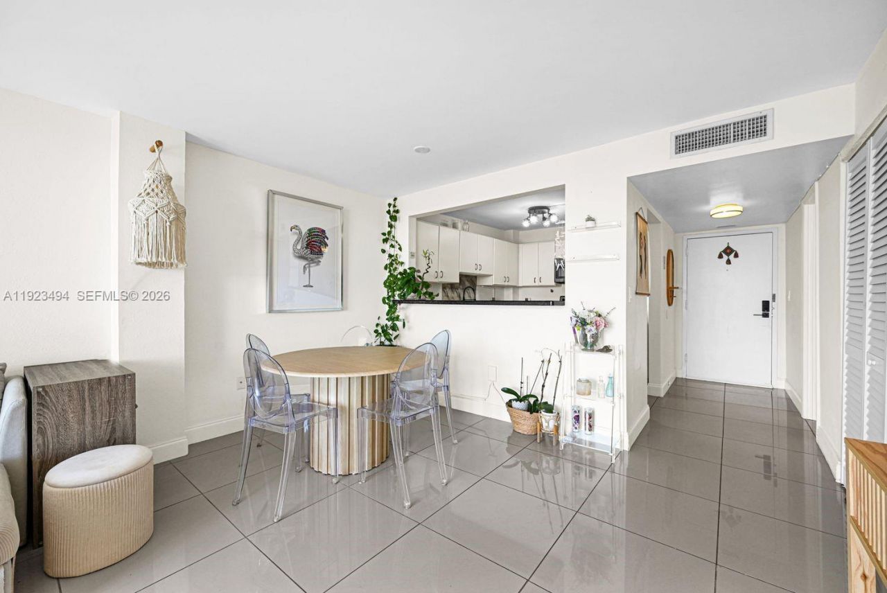 6900 Bay Dr, Unit 6B, Miami Beach, FL 33141 Photo