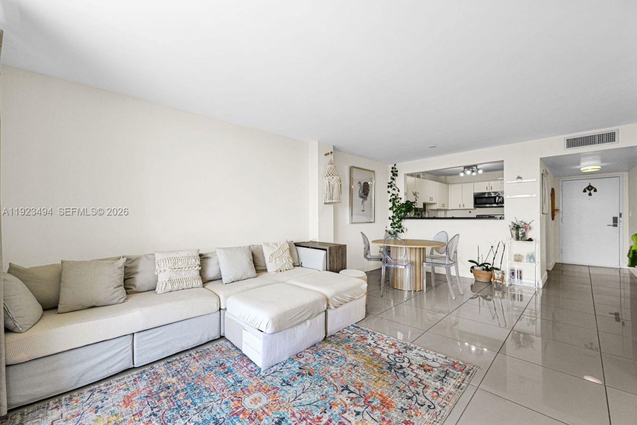 6900 Bay Dr, Unit 6B, Miami Beach, FL 33141 Photo