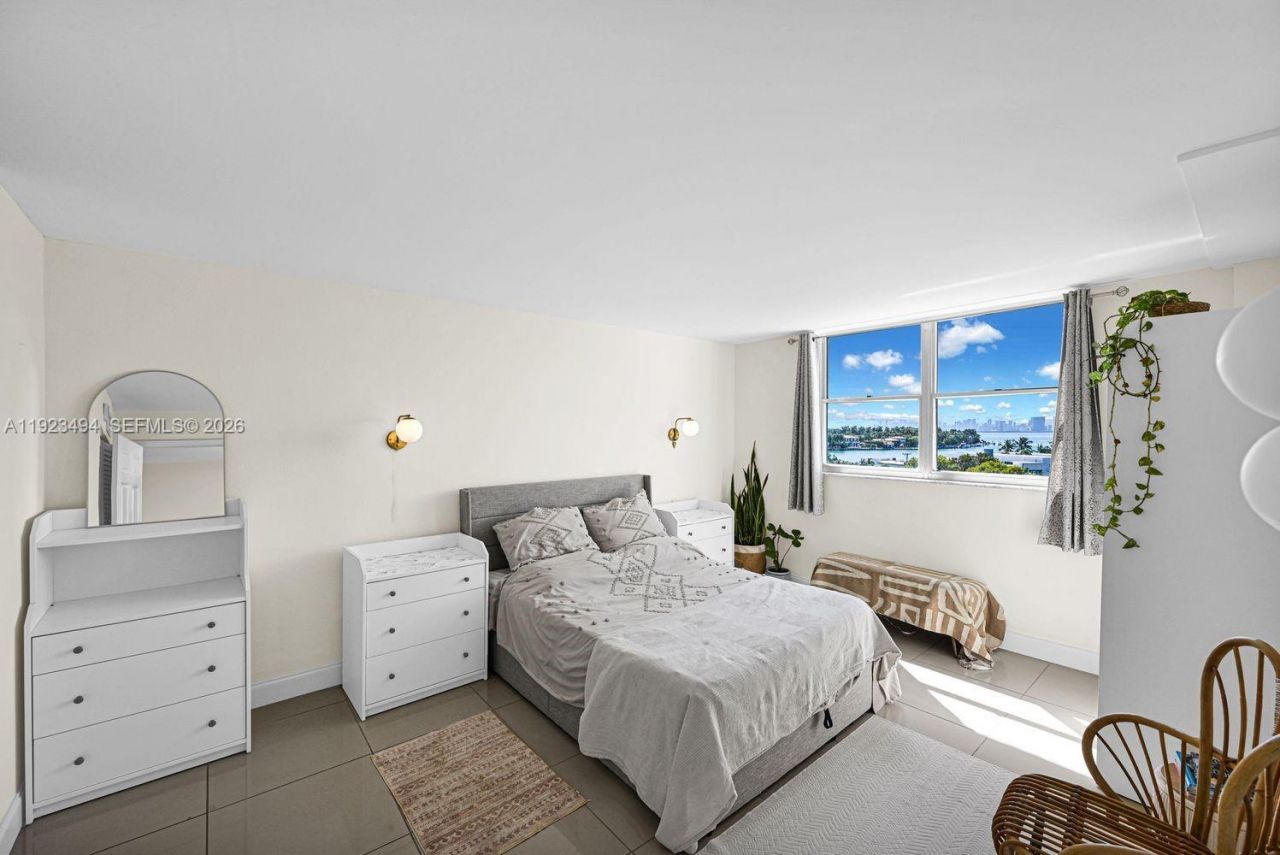 6900 Bay Dr, Unit 6B, Miami Beach, FL 33141 Photo