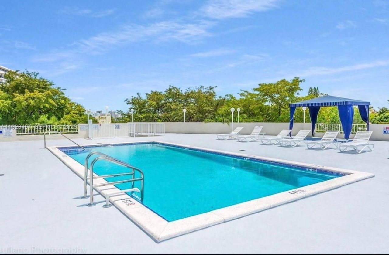6900 Bay Dr, Unit 6B, Miami Beach, FL 33141 Photo
