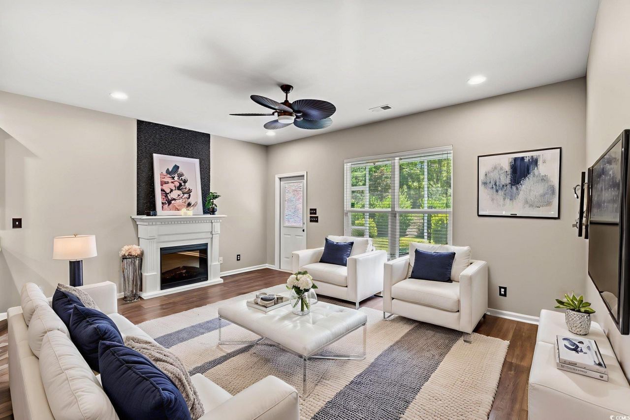 257 Castle Dr. Photo 9