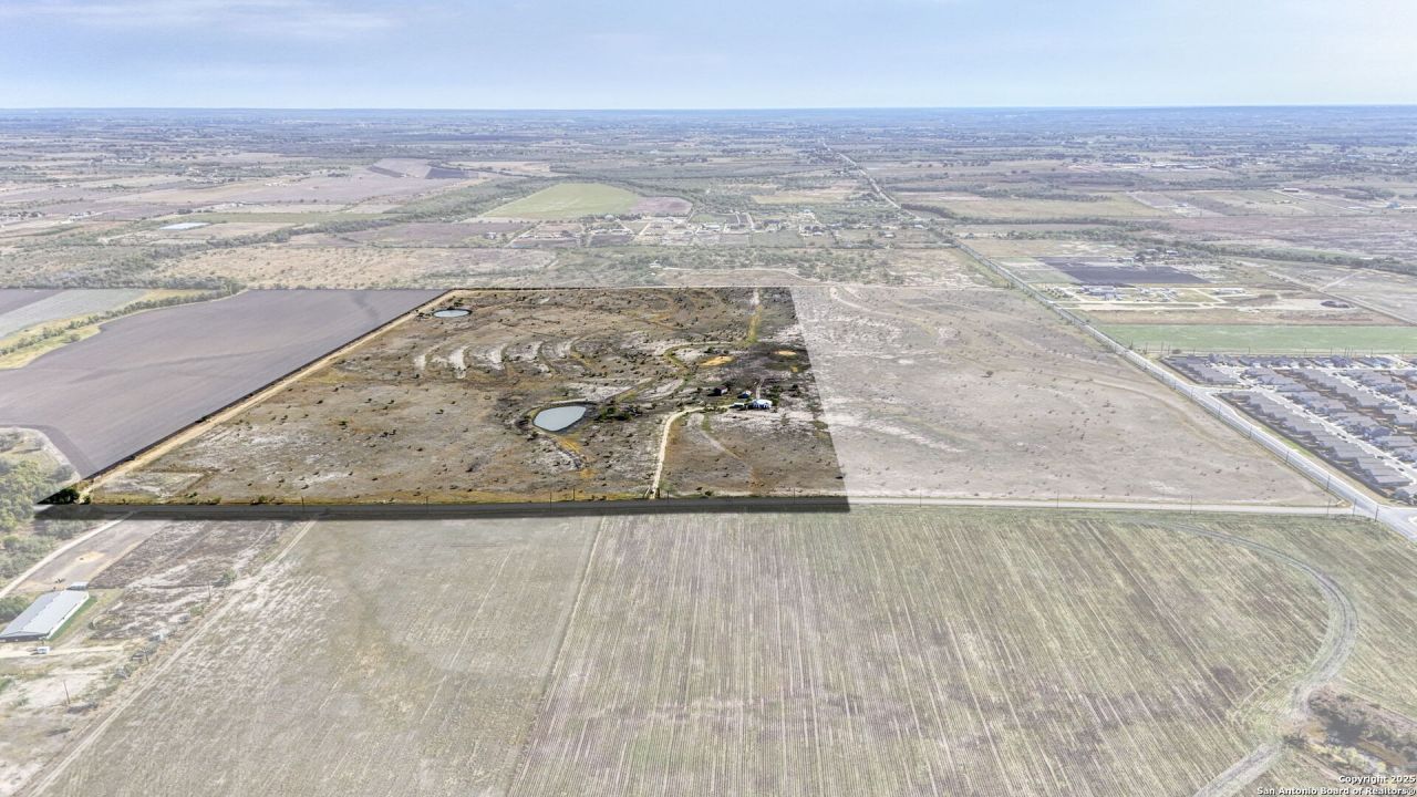 2780 Freudenburg, Saint Hedwig, TX 78152 Main Photo