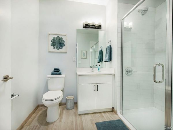 300 Carleton Avenue, Unit 5207, Central Islip, NY 11722