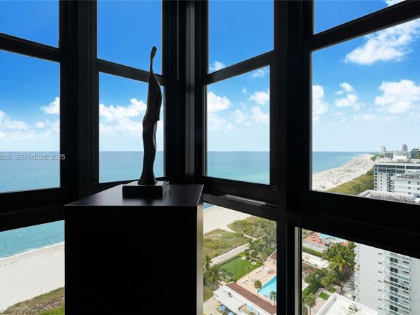 2555 Collins Ave, Unit PH114, Miami Beach, FL 33140