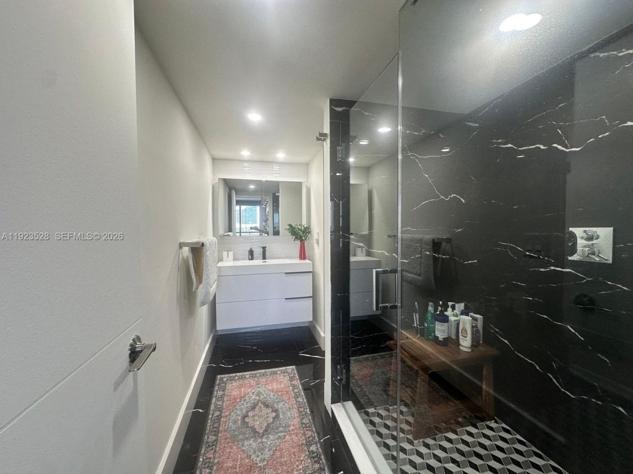 2555 Collins Ave, Unit PH114, Miami Beach, FL 33140 Photo