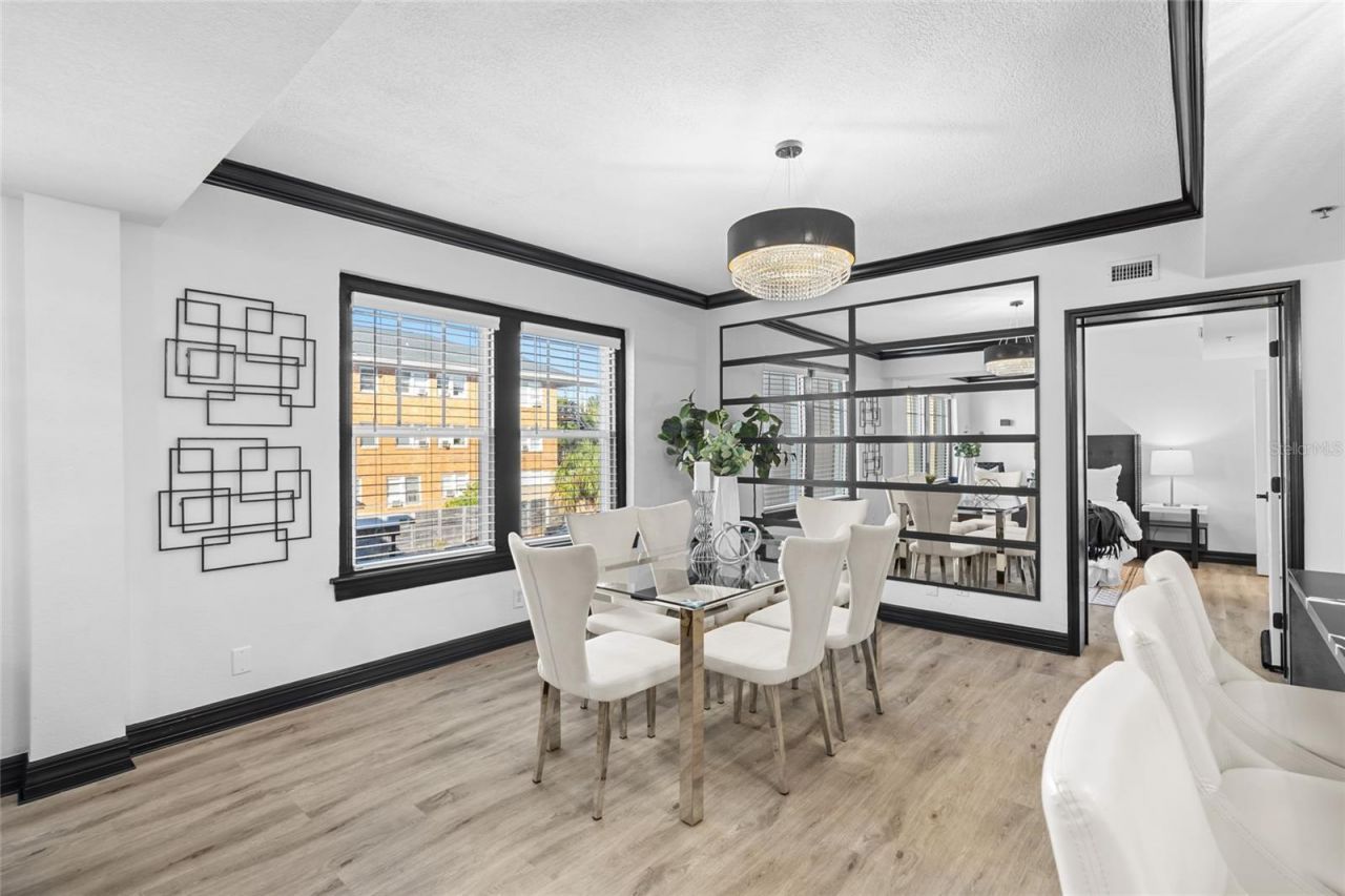 219 4th Avenue N, Unit 201, Saint Petersburg, FL 33701 Photo