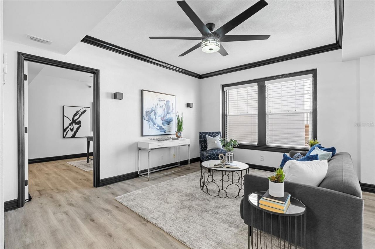 219 4th Avenue N, Unit 201, Saint Petersburg, FL 33701 Photo