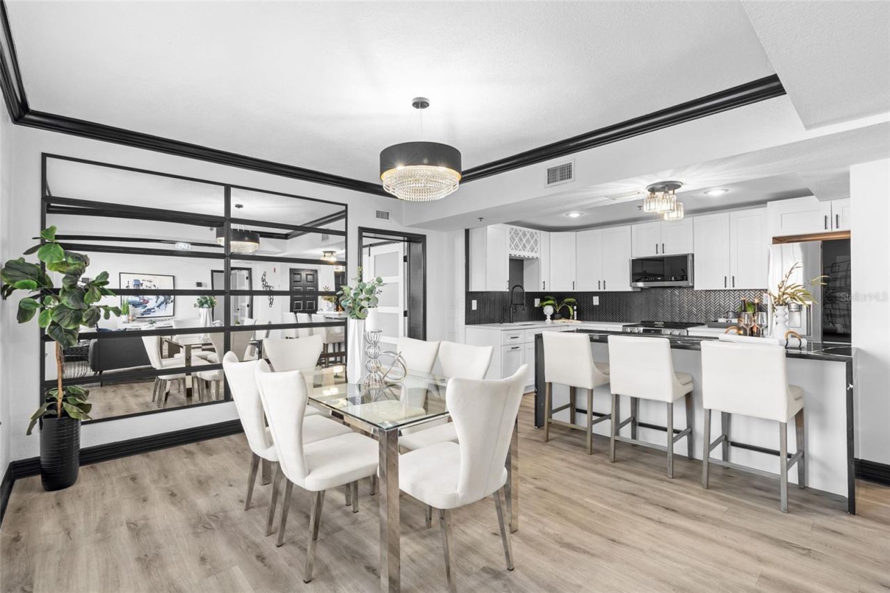 219 4th Avenue N, Unit 201, Saint Petersburg, FL 33701 Photo