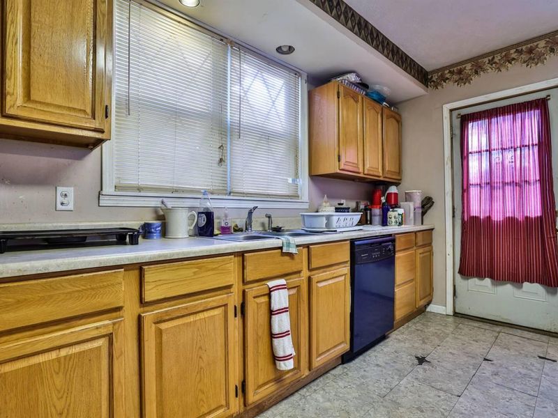 209 W Liberty Street, Springfield, OH 45506 Photo 10