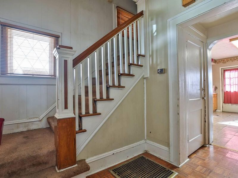 209 W Liberty Street, Springfield, OH 45506 Photo 4