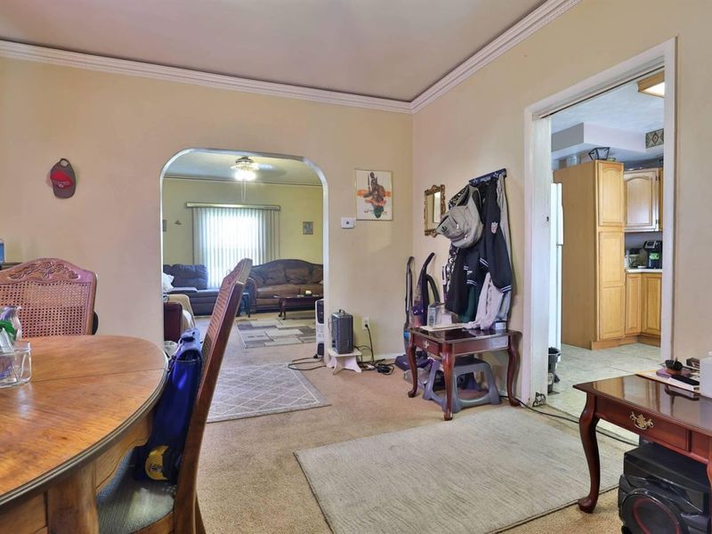 209 W Liberty Street, Springfield, OH 45506 Photo 9