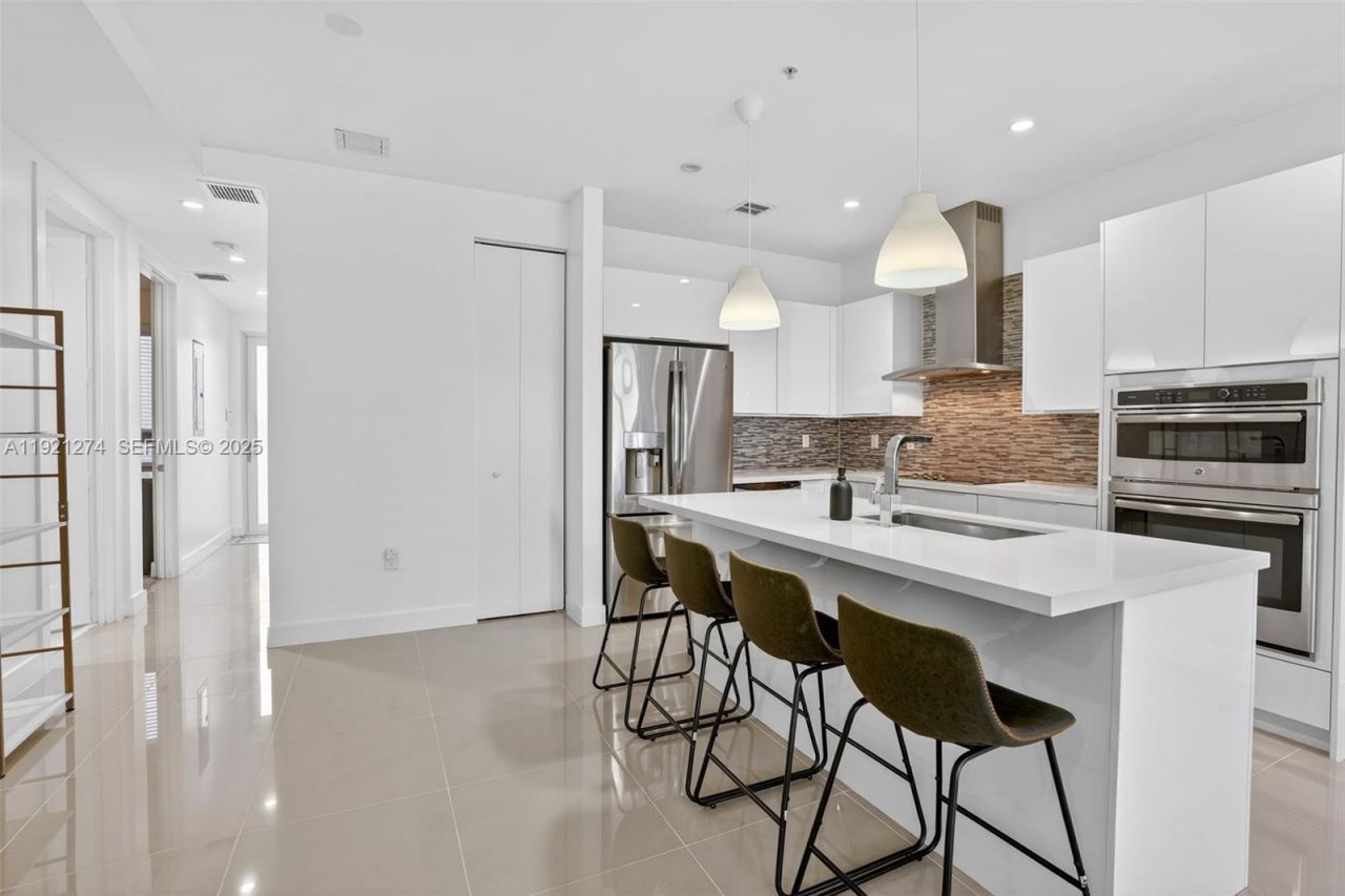 6310 NW 103rd Pl, Unit 104, Doral, FL 33178 Photo